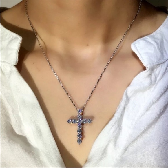 New 925 Sterling Large Diamond Cross Necklace - Picture 1 of 6